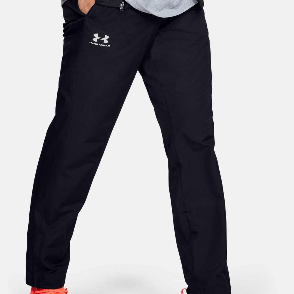 UA woven pants